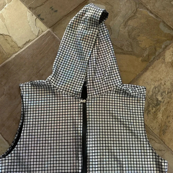 ZeroYaa Men’s Silver Sequin Metallic Grid Zip Hoodie Vest Size Large - Picture 6 of 7